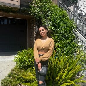 Meet your Posher, Gladys